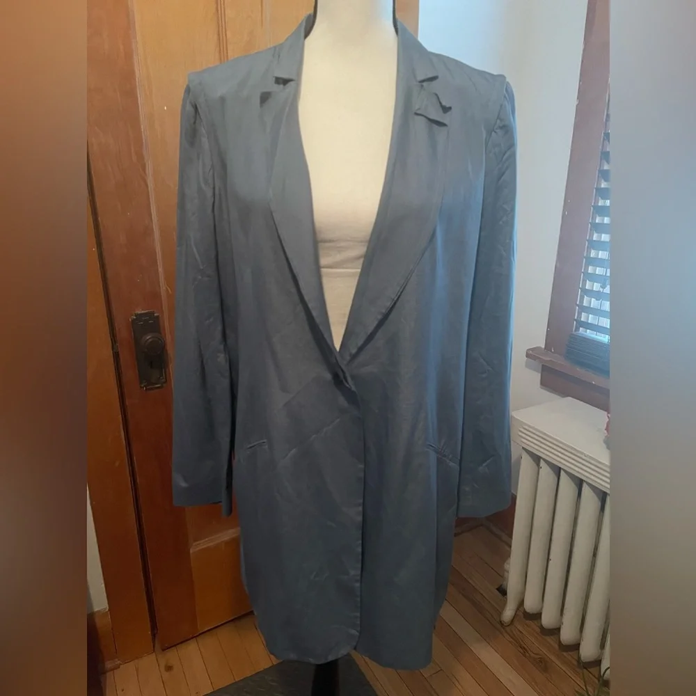 2/$30 Piazza Sempione Italian silk long line lightweight jacket/blazer - Picture 1 of 7